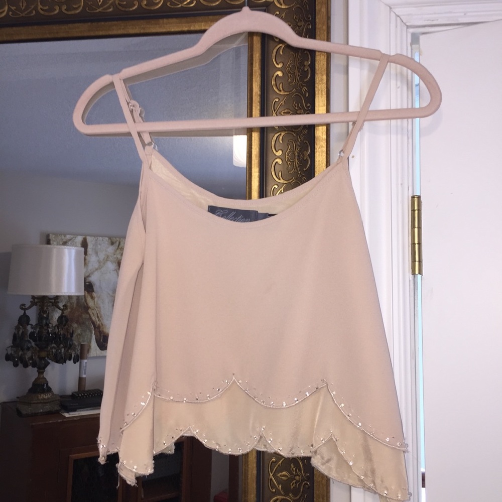 ‼️SOLD‼️ Blush pink scalloped tank with beading